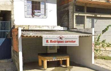 Imagem: A casa possui 2 Dormitórios, 1 Banheiro, 2 Vagas na garagem