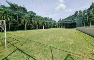 Imagem 12: Linda casa com piscina a venda no condomínio Portal das Monções em...