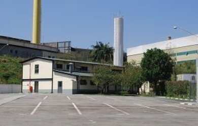 Imagem: O depósito possui 5 Vagas na garagem, 3.383m² de Área e