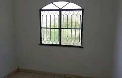 Imagem 3: Excelente casa de 3 quartos em rua tranquila em Maria Paula. Tratar com...