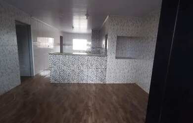 Imagem: A casa possui 2 Dormitórios, 1 Banheiro e está localizado