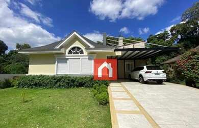 Imagem: A casa em condomínio possui 3 Dormitórios, 4 Banheiros, 208m²