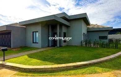 Imagem: A casa em condomínio possui 2 Dormitórios, 5 Banheiros, 334m²