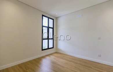 Imagem 7: Venda Casa com 265,62 metroQuadrado, 3 dormitório s , 2 vaga s . Swiss...