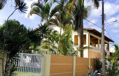 Imagem: A casa possui 5 Dormitórios, 5 Vagas na garagem e está localizado