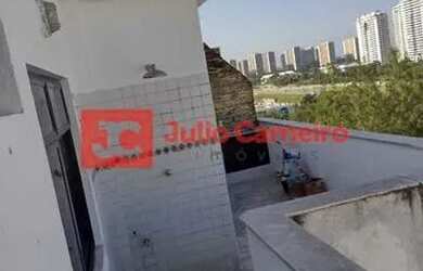 Imagem: O apartamento na cobertura possui 5 Dormitórios, 4 Banheiros