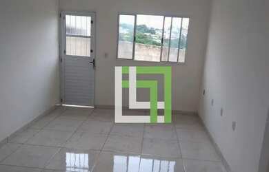 Imagem: A casa possui 2 Dormitórios, 1 Banheiro, 1 Vaga na garagem