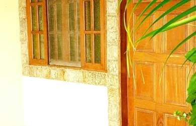 Imagem 2: Casa na segurança de charmoso condomínio para locação no Parque Burle