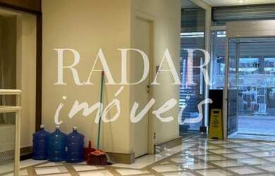 Imagem: O depósito possui 1 Vaga na garagem, 500m² de Área e está