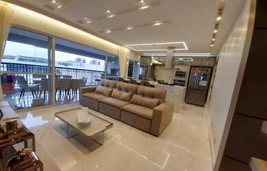 Imagem: O apartamento à venda possui 4 Dormitórios, 5 Banheiros, 3