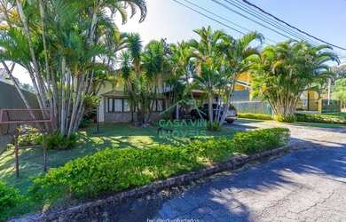 Imagem: A casa em condomínio possui 4 Dormitórios, 5 Banheiros, 5