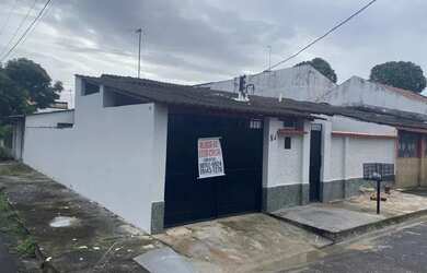Imagem: A casa em condomínio possui 3 Dormitórios, 2 Banheiros, 2