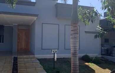 Imagem: A casa em condomínio possui 3 Dormitórios, 4 Banheiros, 3