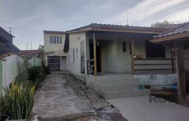 Imagem 1: Casa em Santa Tereza. 300m² de Área, 4 Vagas na garageme5 Dormitórios