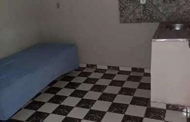 Imagem: A casa possui 1 Dormitório, 1 Banheiro e está localizado