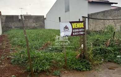 Imagem: O terreno possui 256m² de Área e está localizado em Granada