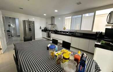 Imagem 9: Residência sofisticada com 4 suítes, energia solar e amplo lazer