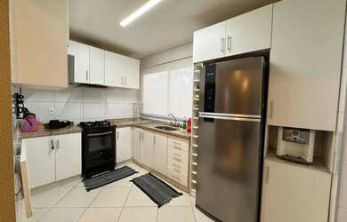 Imagem 12: Aluguel de Sobrado Mobiliado no Condomínio Belvedere 1 para alugar, 3 suítes espaçosas