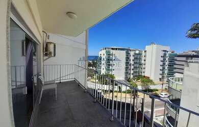 Imagem: O studio possui 1 Dormitório, 1 Banheiro, 1 Vaga na garagem