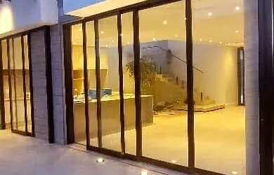 Imagem: A casa em condomínio possui 3 Dormitórios, 4 Banheiros, 4