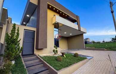 Imagem: A casa em condomínio possui 3 Dormitórios, 4 Banheiros, 4