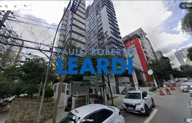 Imagem: O depósito possui 4 Vagas na garagem e 219m² de Área e está