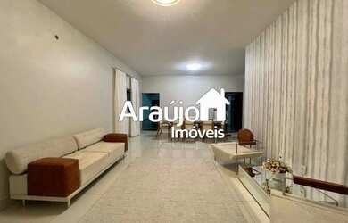 Imagem: A casa possui 4 Dormitórios, 4 Banheiros, 4 Vagas na garagem