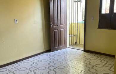 Imagem: A casa possui 2 Dormitórios, 1 Banheiro e está localizado