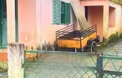 Imagem: O terreno possui 330m² de Área e está localizado em Bom