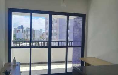 Imagem: O apartamento possui 1 Dormitório, 1 Banheiro, 1 Vaga na garagem