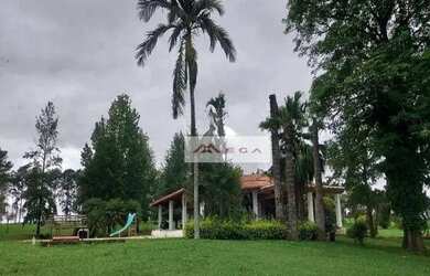 Imagem: A fazenda possui 900m² de Área e está localizado em Alto