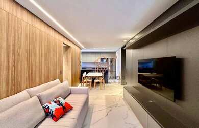 Imagem: O apartamento possui 2 Dormitórios, 2 Banheiros, 2 Vagas na