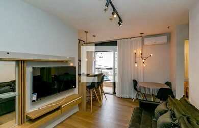 Imagem: O apartamento possui 2 Dormitórios, 1 Banheiro, 1 Vaga na garagem