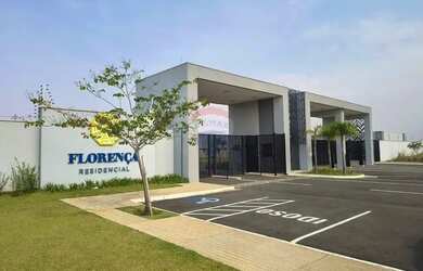 Imagem: O terreno possui 300m² de Área, Imóvel novo e está localizado