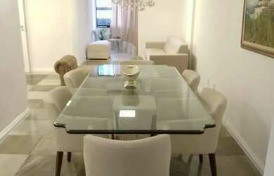 Imagem: O apartamento possui 3 Dormitórios, 3 Banheiros, 2 Vagas na