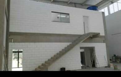 Imagem 3: Galpão/Depósito/Armazém para aluguel possui 750 metros quadrados