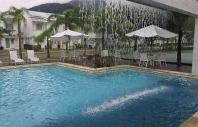 Imagem: A casa em condomínio possui 3 Dormitórios, 3 Banheiros, 2