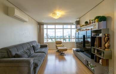 Imagem 1: Caxias do Sul - Apartamento Padrão - Exposição