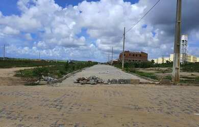 Imagem: O terreno possui 200m² de Área e está localizado em Indústrias