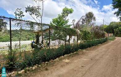 Imagem: A chácara possui 3.000m² de Área e está localizado em Campina