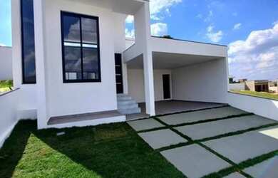 Imagem: A casa em condomínio possui 3 Dormitórios, 1 Banheiro, 3 Vagas