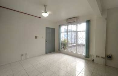 Imagem: O depósito possui 67m² de Área e está localizado em Centro