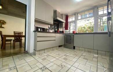 Imagem 15: SANTANA DE PARNAIBA - Casa Padrão - Alphaville