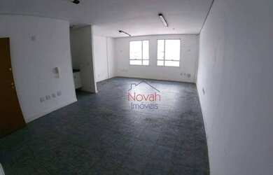 Imagem: O depósito possui 1 Vaga na garagem e 45m² de Área e está