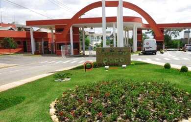 Imagem: A casa em condomínio possui 4 Dormitórios, 3 Banheiros, 3