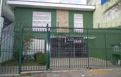 Imagem: O depósito possui 2 Vagas na garagem, 184m² de Área e está