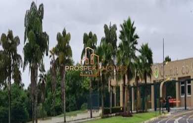 Imagem: A casa em condomínio possui 4 Dormitórios, 5 Banheiros, 4