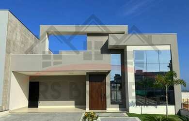 Imagem: A casa em condomínio possui 3 Dormitórios, 3 Banheiros, 210m²