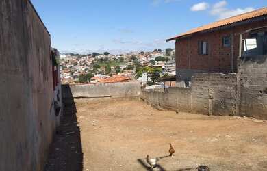 Imagem 4: Lote/Terreno para venda possui 240 metros quadrados em Jardim Imperial...