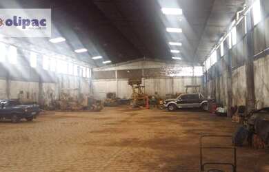 Imagem: O depósito possui 5 Vagas na garagem, 1.000m² de Área e